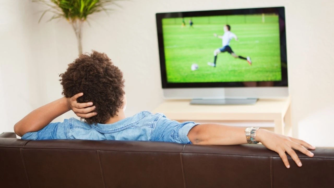 Türkiye’de televizyon izleme süresi 4,5 saati aştı