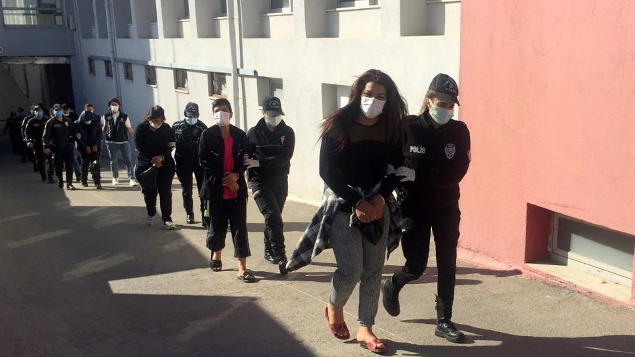 Zehir taciri kadından pişkin hareket: Beni güzel çekin, güzel çıksın