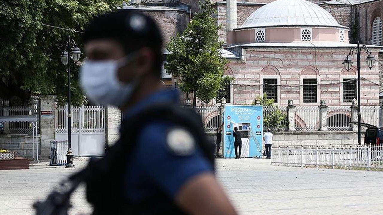 Ayasofya Camisi’nin güvenlik seviyesi düşürülüyor! Polis yerine özel güvenlik