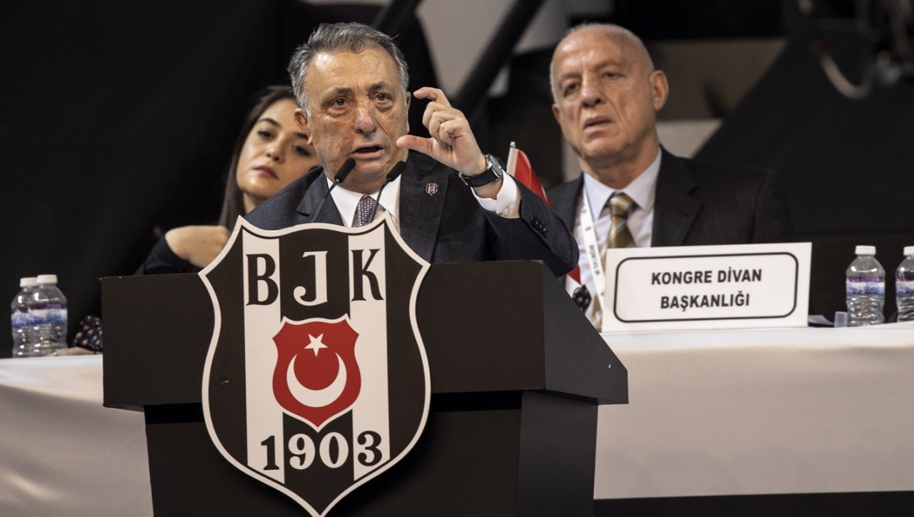 Beşiktaş&#039;ta dikkat çeken diyalog: &#039;Paralar nerede?&#039;