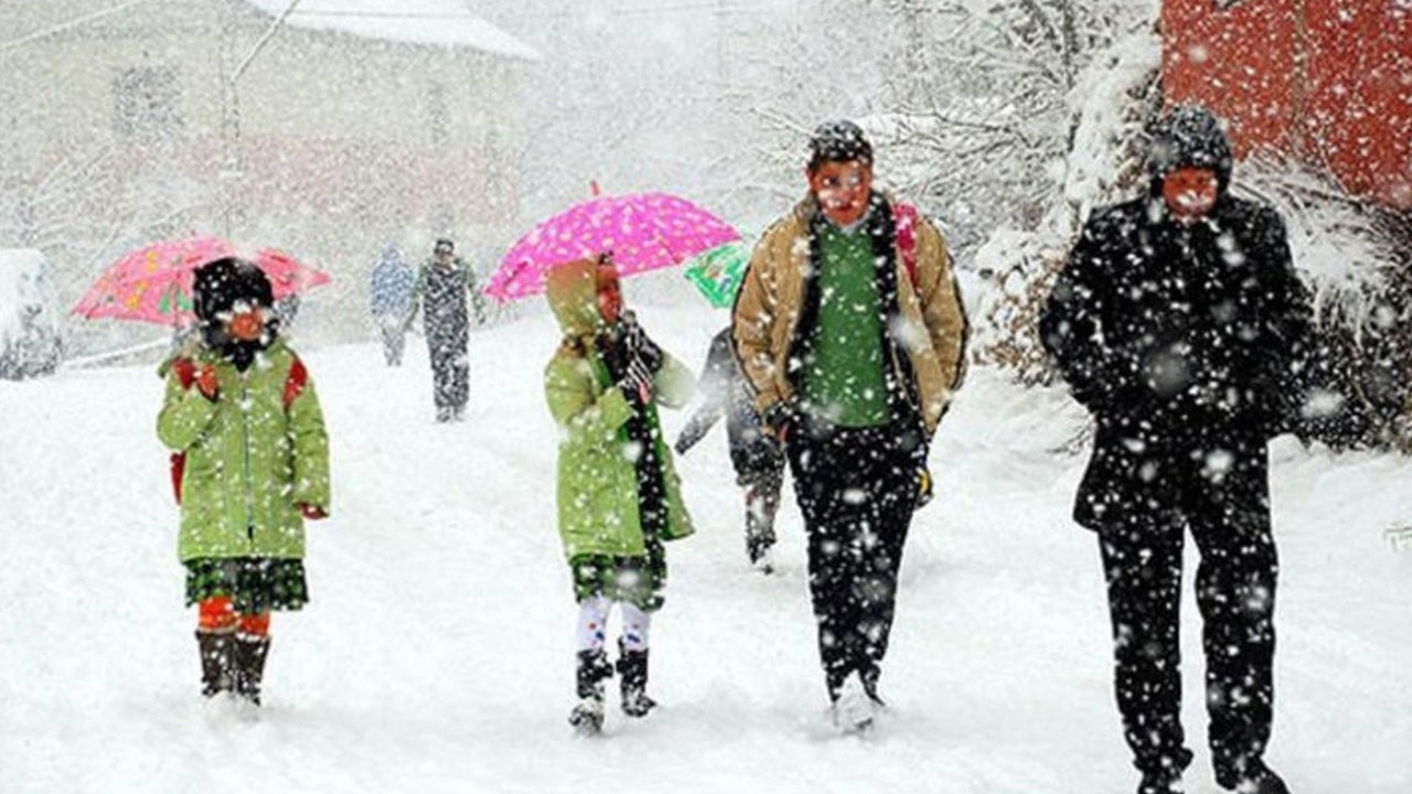 Eğitime kar engeli: Okulların tatil edildiği iller