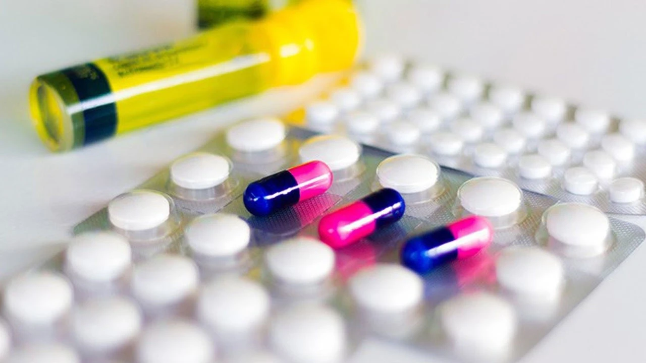 FDA’dan evde kullanılan Covid-19 hapına ilk onay