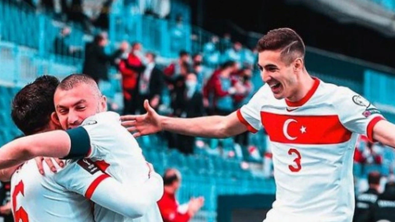 Galatarasay milli oyuncu için harekete geçti: Görüşmeler başladı
