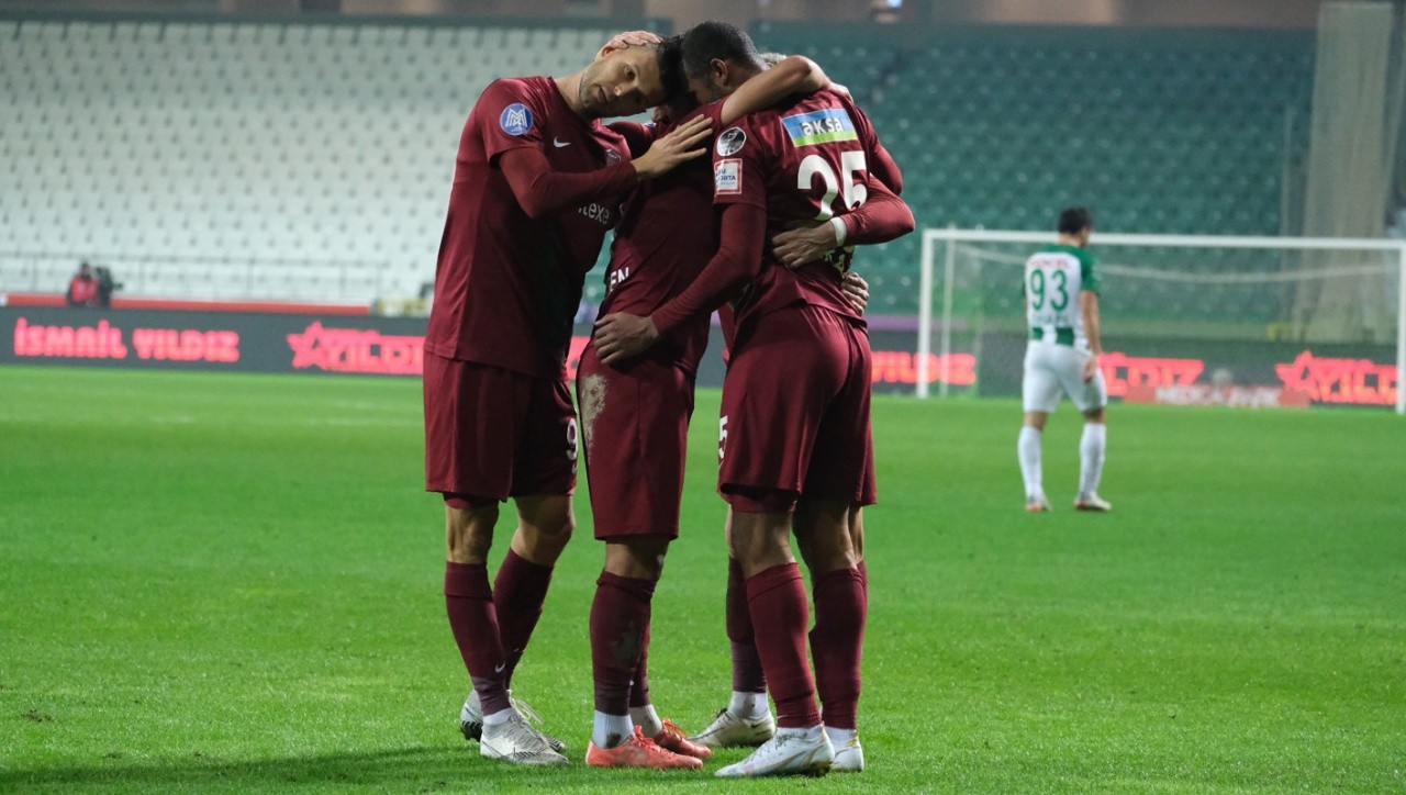 Hatayspor tek attı üç aldı