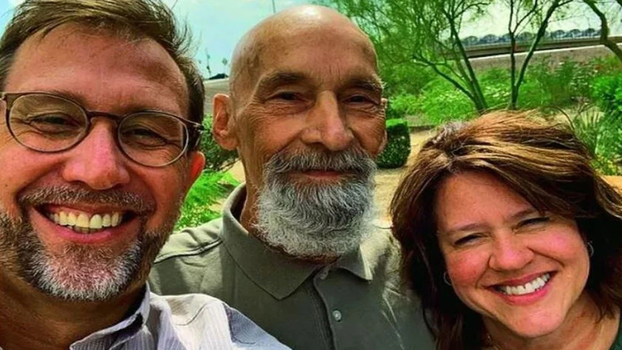 Hem babasını hem de kardeşini buldu! İş arkadaşı kardeşi çıktı