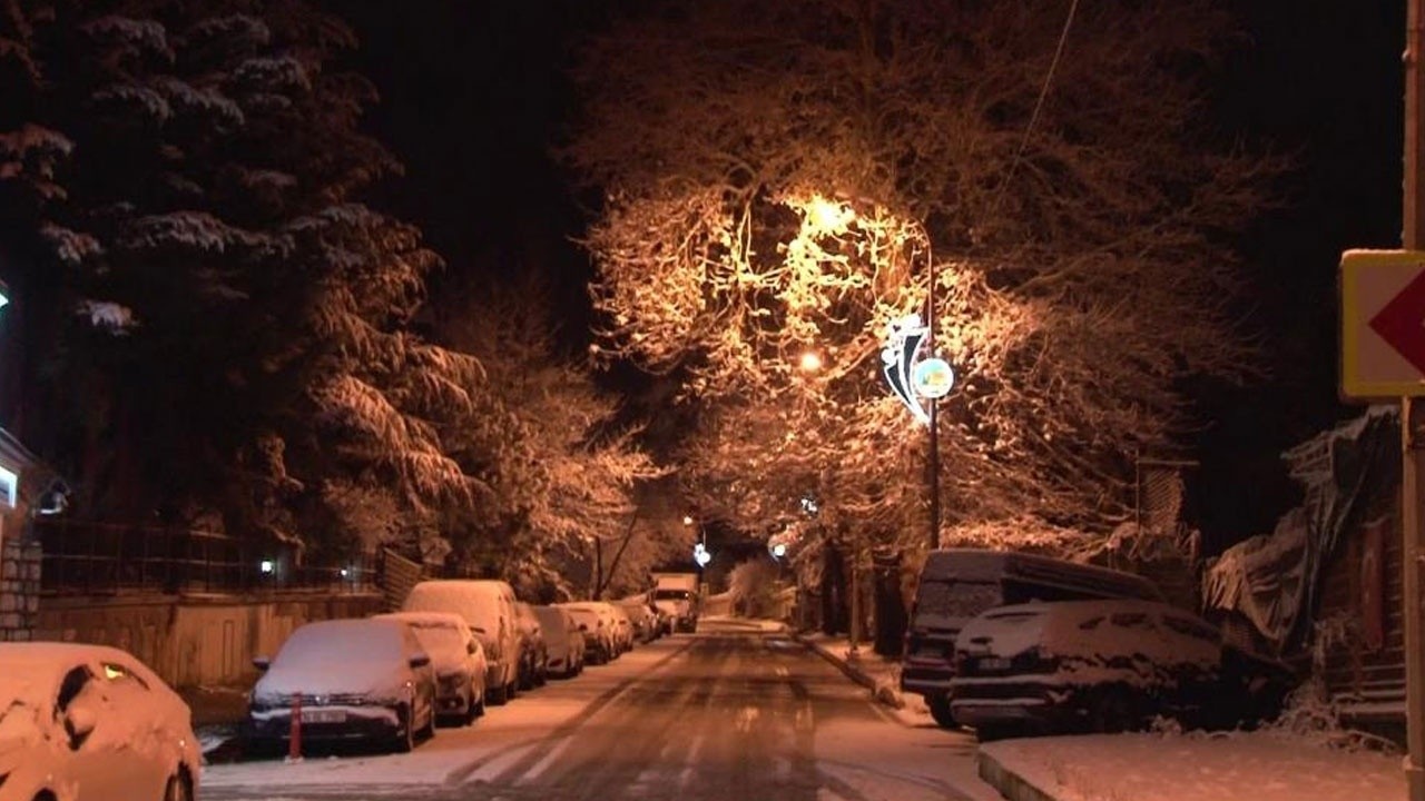İstanbul&#039;da kar yağışı