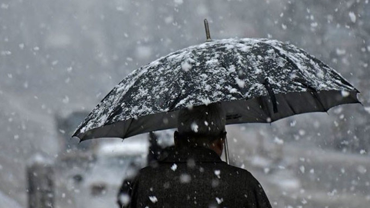 Meteoroloji'den 26 il için sarı uyarı: Yoğun kar yağışı bekleniyor (8 Aralık hava durumu)