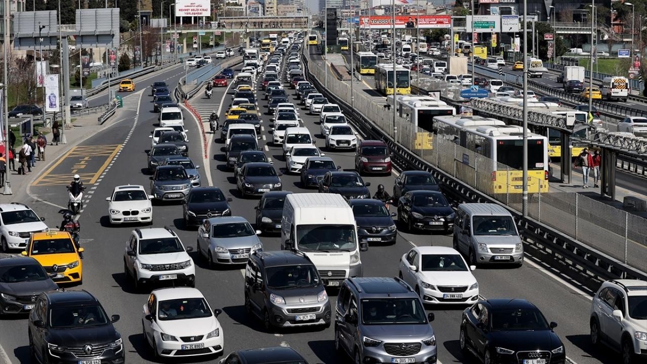 Milyonlarca sürücüyü ilgilendiren genelge: Cezası bin 606 lira ve trafikten men