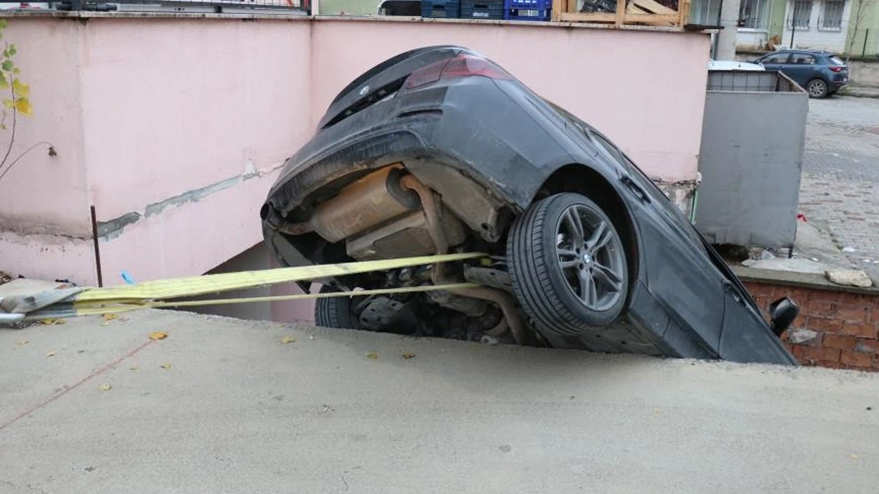 Otoparkın çıkışını şaşırdı metrelerce yükseklikten aşağı düştü