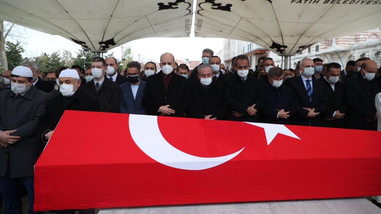 Prof. Dr. Şaban Teoman Duralı son yolculuğuna uğurlandı