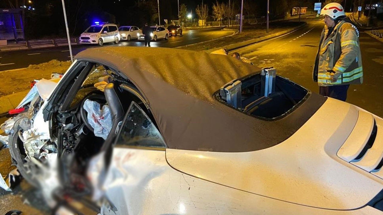 Sarıyer’de lüks araç kaza yaptı: 2’si ağır 3 yaralı