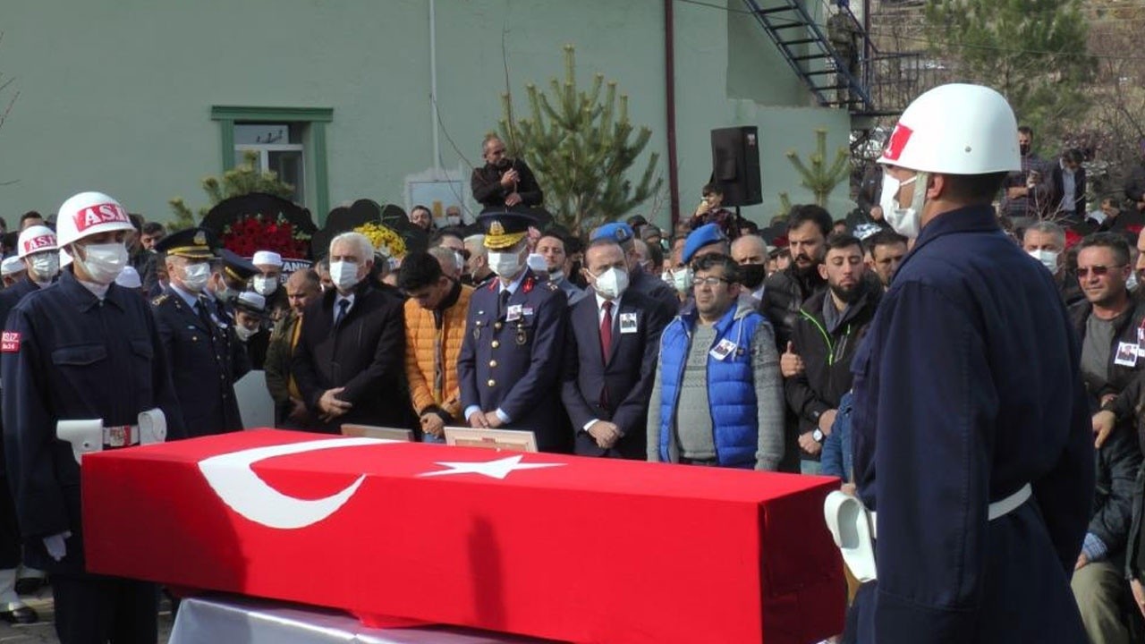 Şehit Aksöz son yolculuğuna uğurlandı