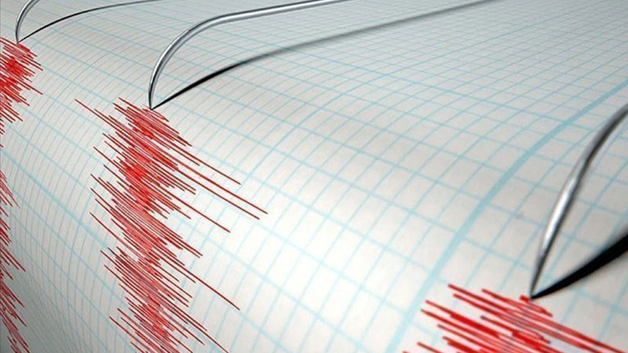 Son dakika! Çorum&#039;da korkutan deprem: 4,1 şiddetiyle sarsıldı