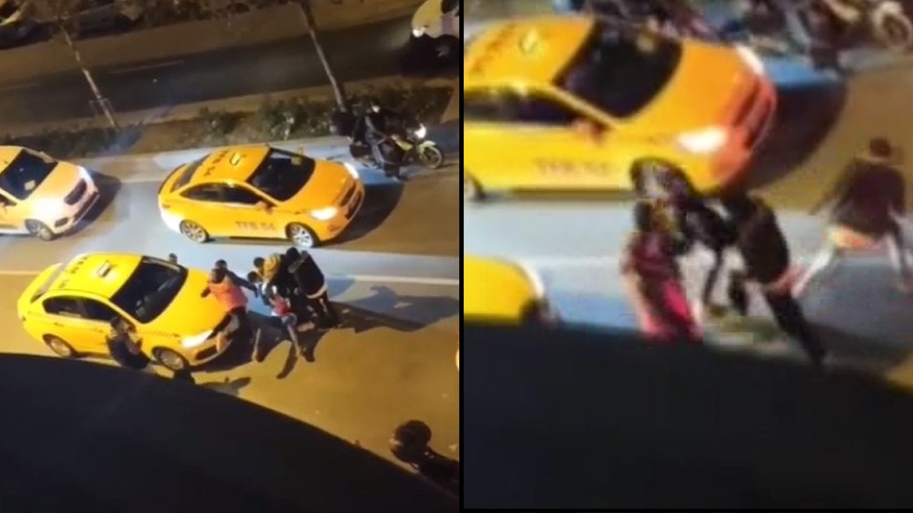Taksici şiddeti kamerada: Yolcu &quot;Yapma&quot; dedi, onlar tekmeledi