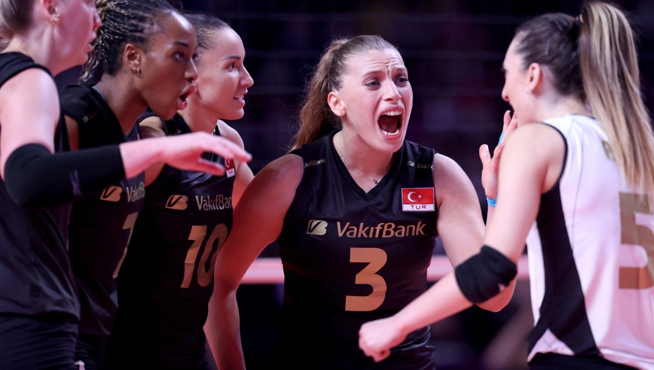 VakıfBank 4. kez şampiyon!