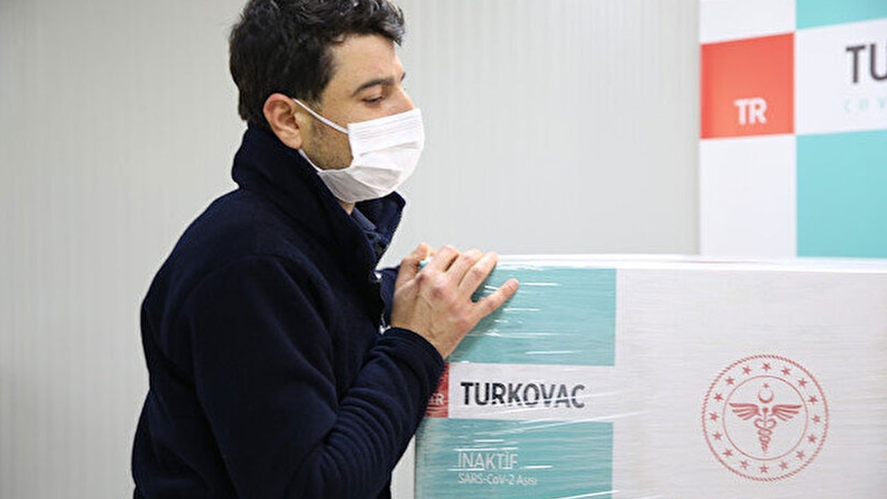 Yerli aşıda ilk sevkiyat tamam: 150 bin doz Turkovac Ankara&#039;da