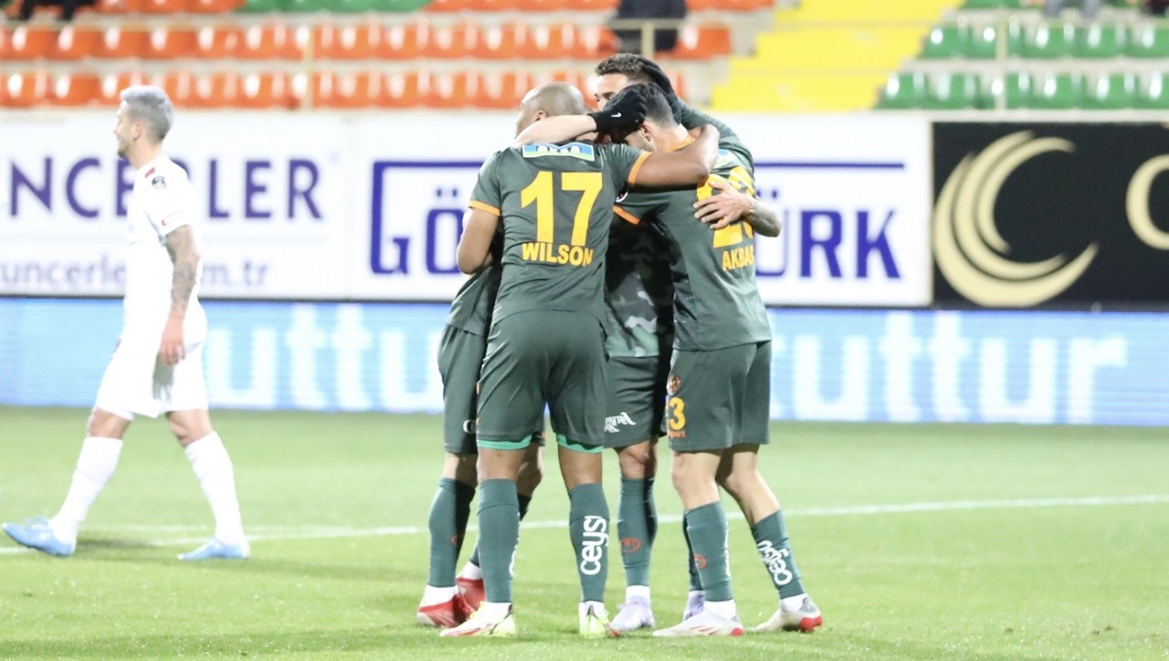 Alanyaspor&#039;dan gol yağmuru!