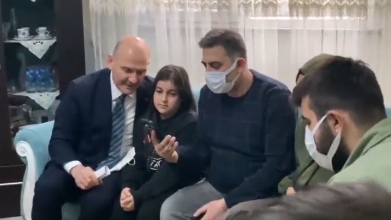 Bakan Soylu’dan şehit ailesine ziyaret! Cumhurbaşkanı Erdoğan telefonla görüştü