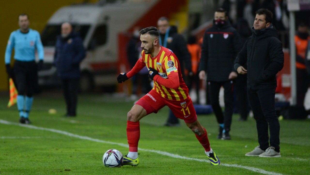 Başakşehir, Emre hocayla ilk yenilgisini aldı!