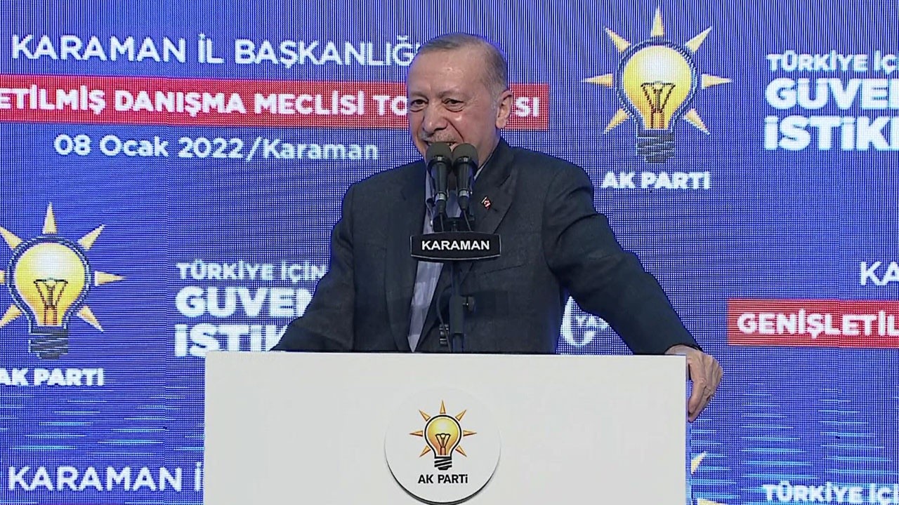 Cumhurbaşkanı Erdoğan&#039;dan güldüren YHT sözleri: Bu kıyağı da unutmayın