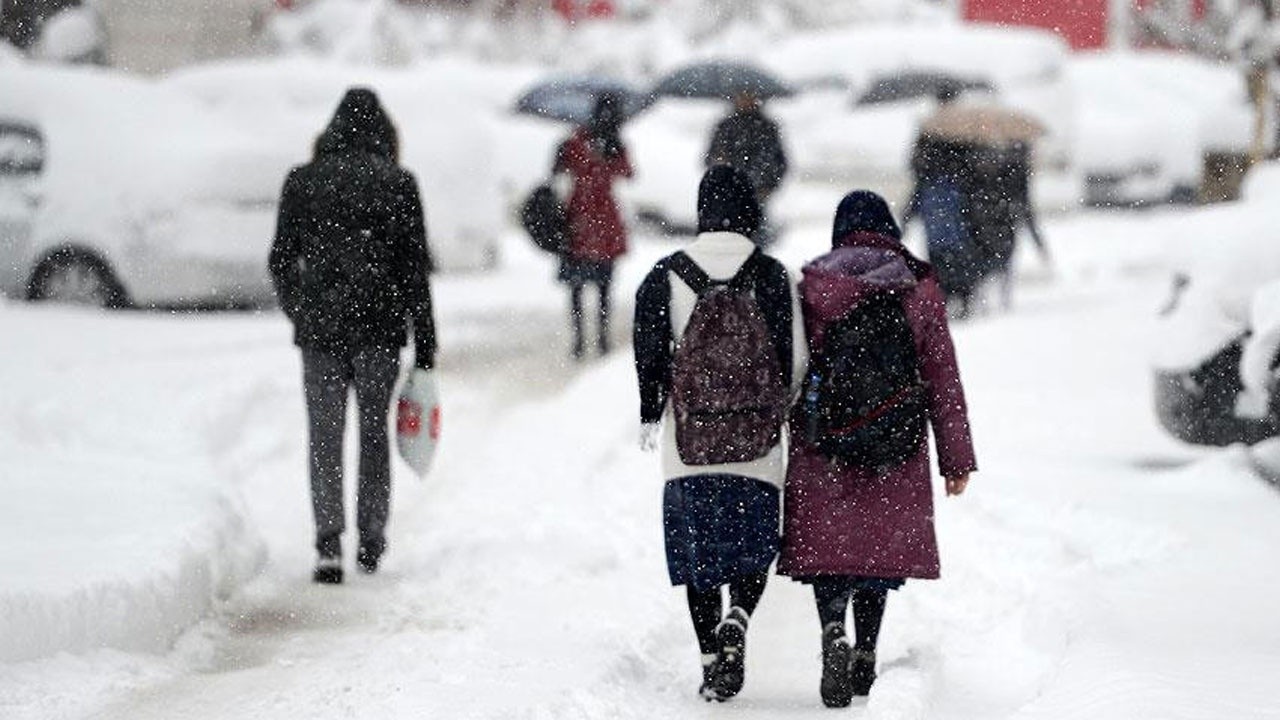 Eğitime 1 günlük ara: Erzincan&#039;da okullar tatil edildi