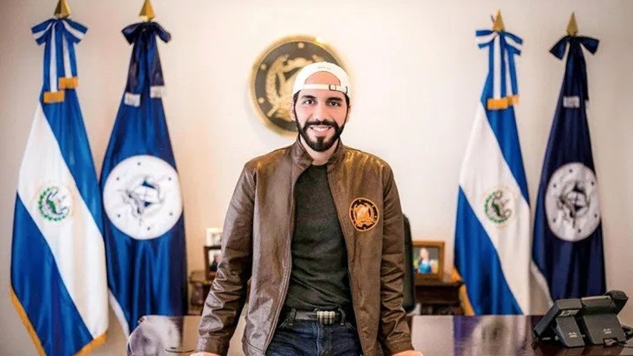 El Salvador Başkanı Nayib Bukele&#039;den yüzleri güldüren paylaşım: Türkçe dersinde sözlüye kalkınca ben