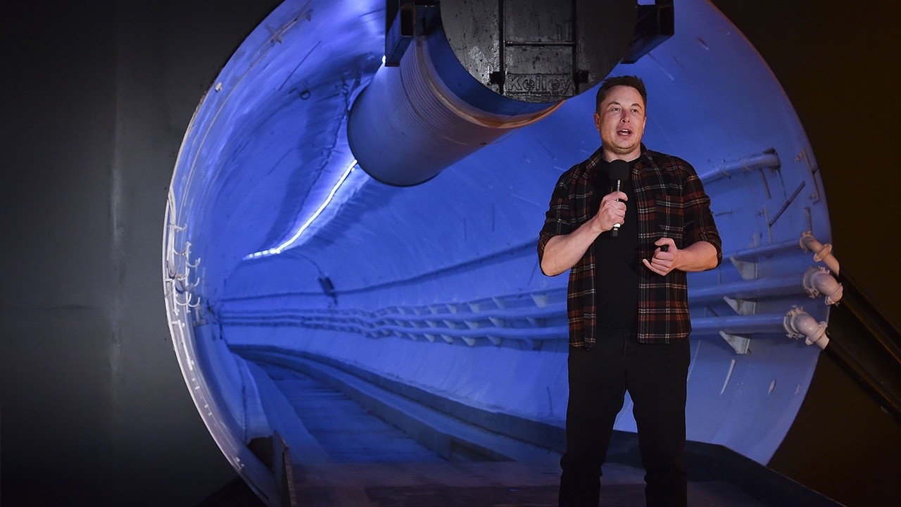 Elon Musk&#039;ın tüneli sosyal medyada alay konusu oldu