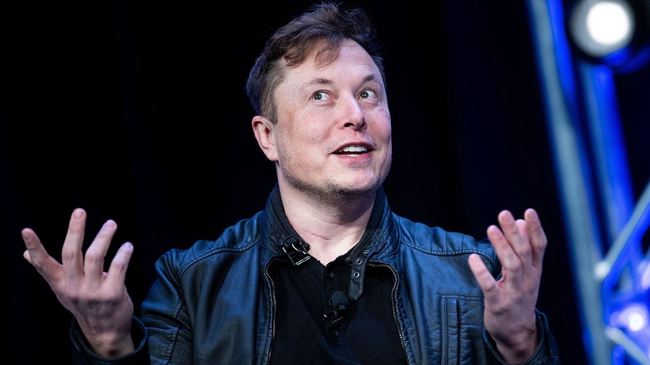Elon Musk&#039;tan çarpıcı açıklama: Tek kurtuluş başka gezegen