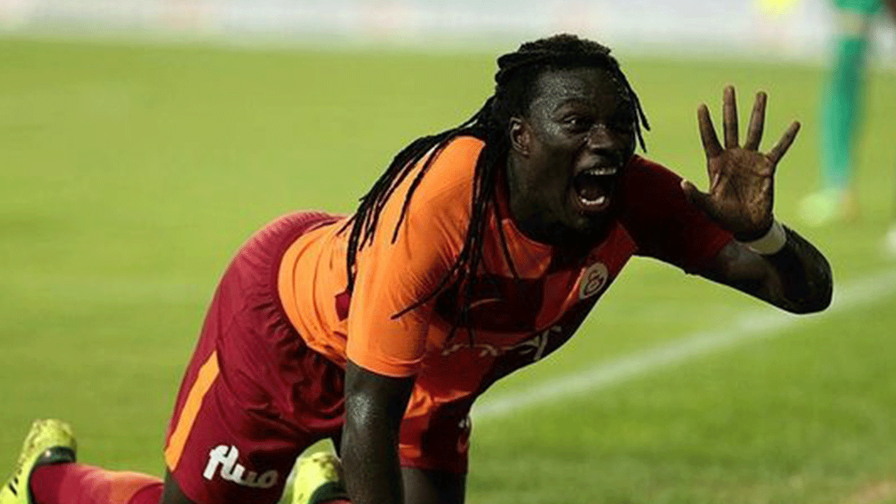 Fenerbahçe ve Galatasaray karşı karşıya geldi! Batefimbi Gomis&#039;ten Galatasaray taraftarını heyecanlandıran paylaşım