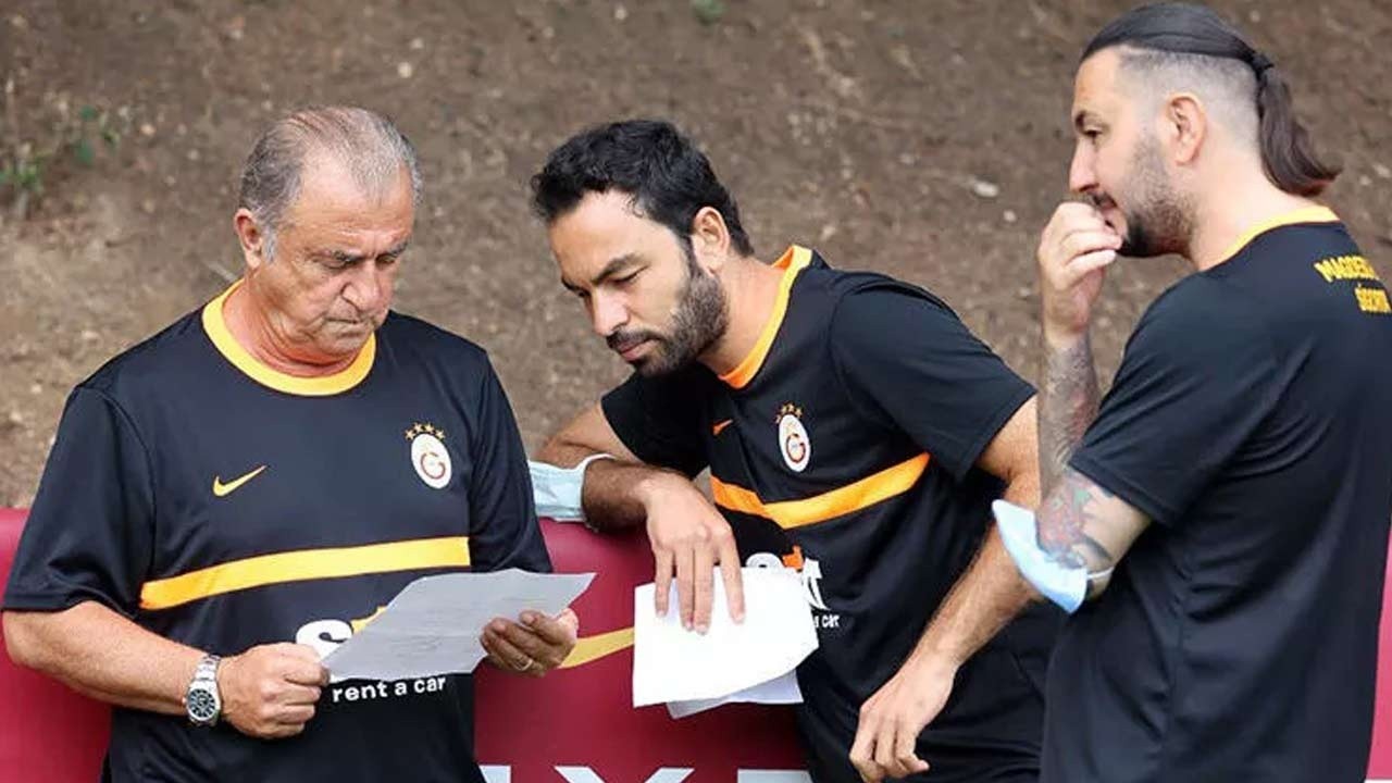Galatasaray&#039;da bir ayrılık daha! Necati Ateş istifa etti