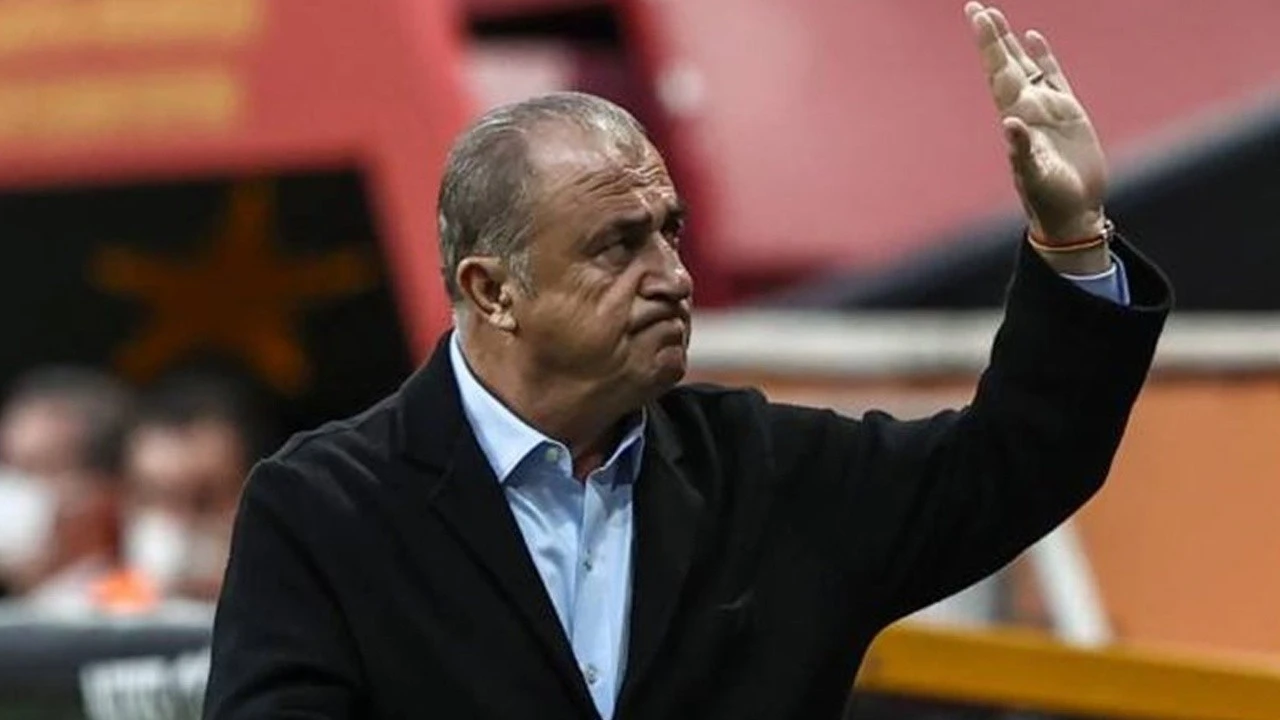 Galatasaraylılar bu haberle yıkıldı! Benfica&#039;dan Fatih Terim&#039;e kanca