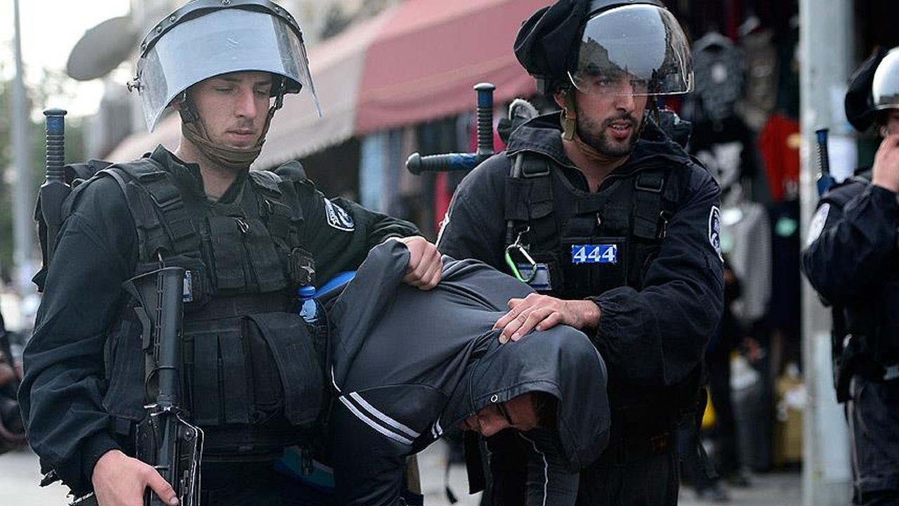 İşgalci İsrail&#039;in güçleri 18 Filistinliyi tutukladı