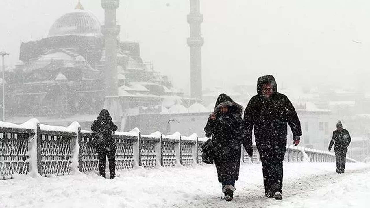 Kar yağışı ne kadar devam edecek? Meteoroloji&#039;den açıklama geldi (13 Ocak hava durumu)