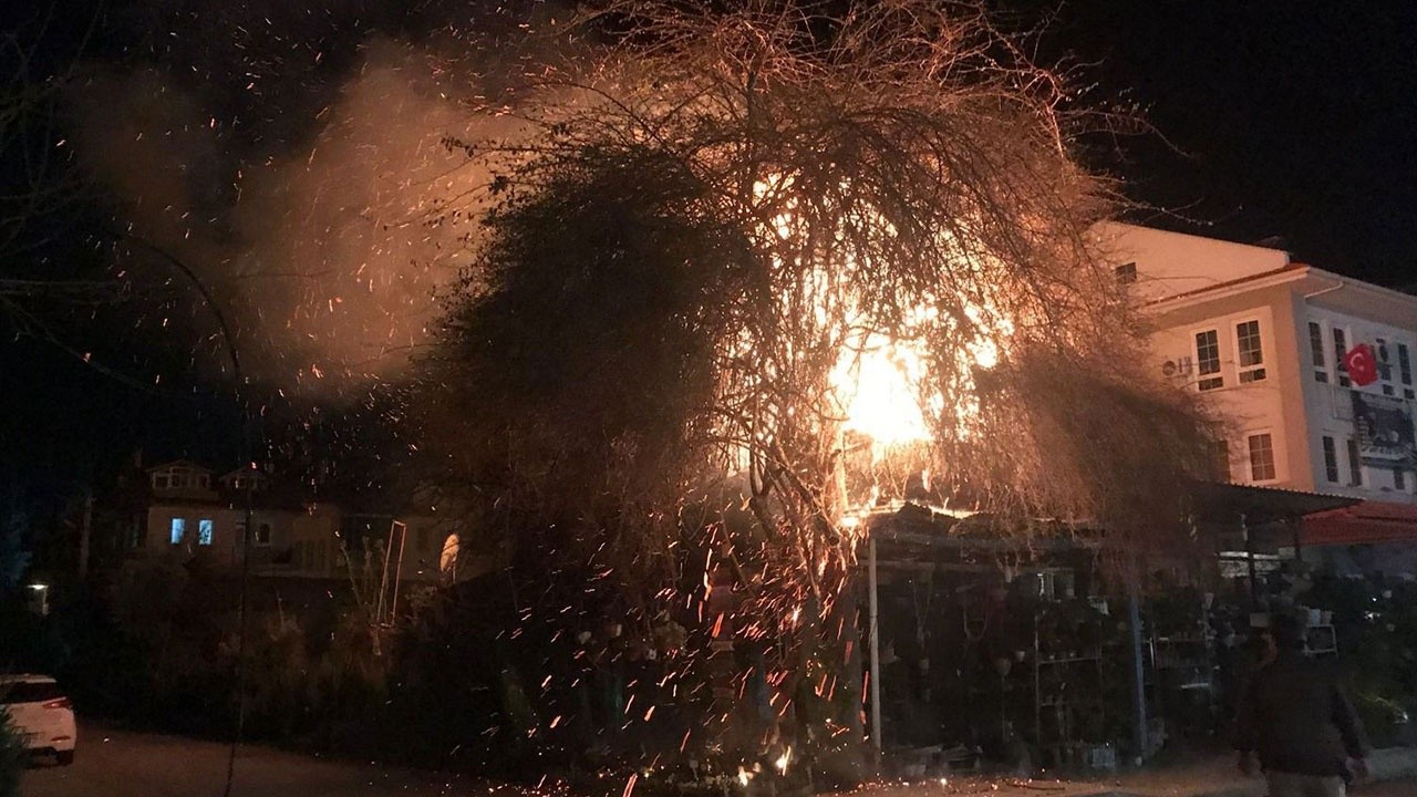 Muğla Fethiye’de trafo yangını korkuttu
