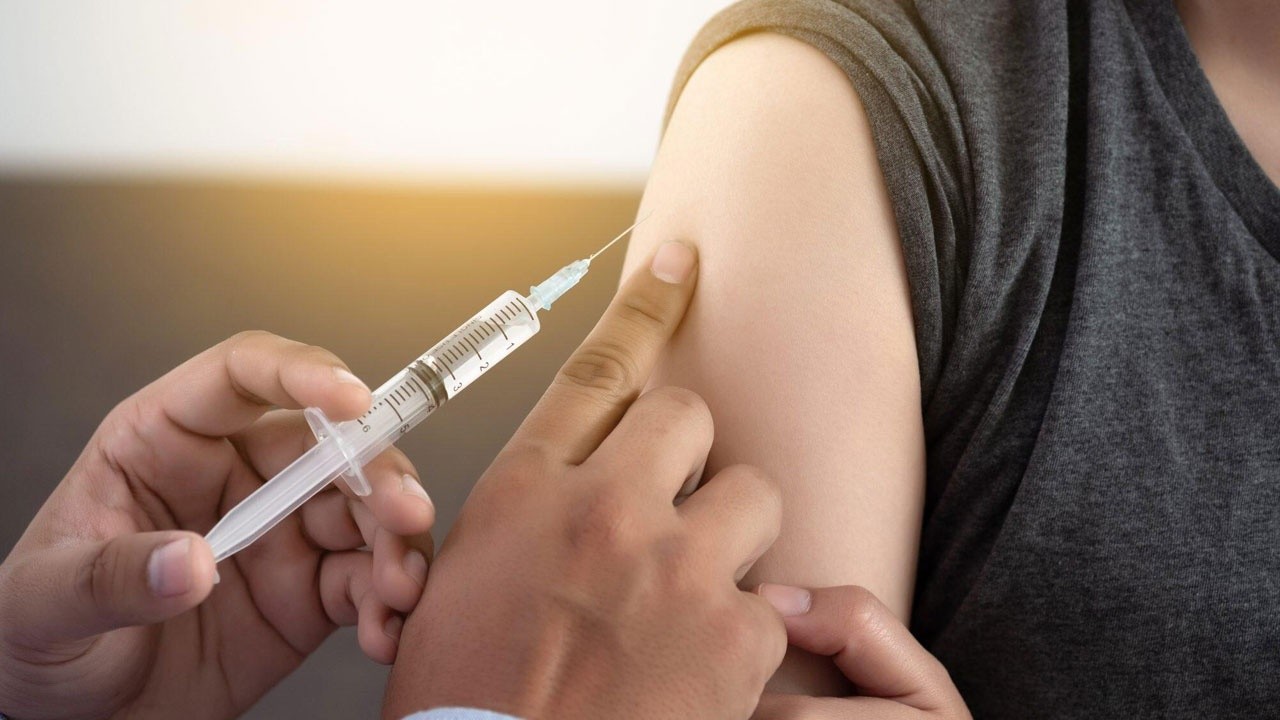 Pfizer&#039;den hatırlatma dozu açıklaması: 4. doz aşıya gerek var mı? 4. Doz Omicron aşısı yaptırılmalı mı?