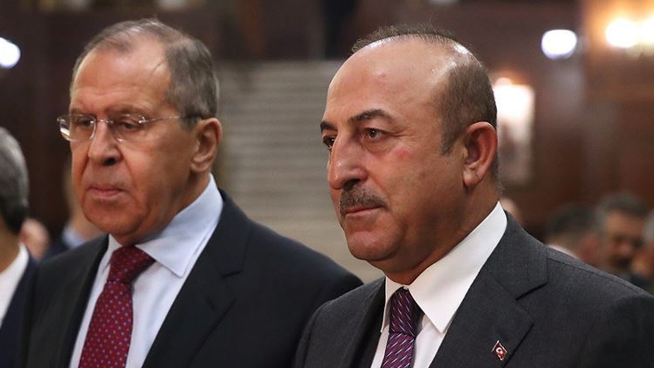 Son dakika! Bakan Çavuşoğlu ile Rus mevkidaşından telefon görüşmesi