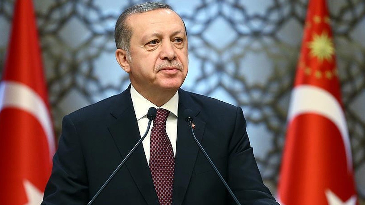 Son dakika! Cumhurbaşkanı Erdoğan&#039;dan muhtarlara müjde: Maaşları 4 bin 250 TL&#039;ye yükselttik