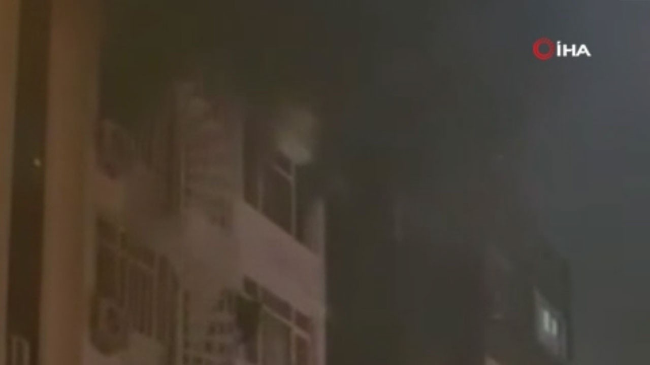 Son dakika: Fatih’te 5 katlı oteldeki yangında can pazarı