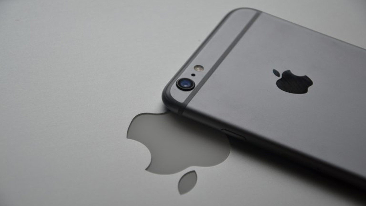 TikTok fenomeni, iPhone&#039;ların arkasındaki gizli tuşu buldu