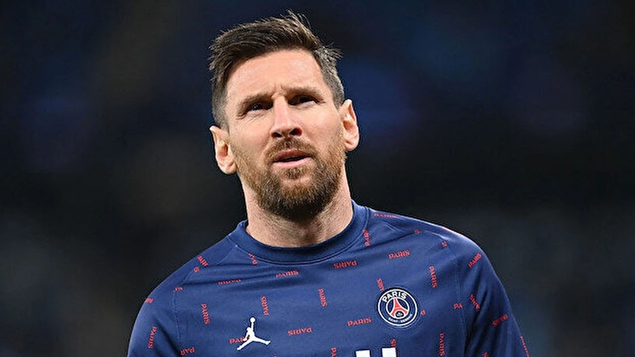 Ünlü oyuncu Lionel Messi’den kötü haber! Koronavirüs’e yakalandı
