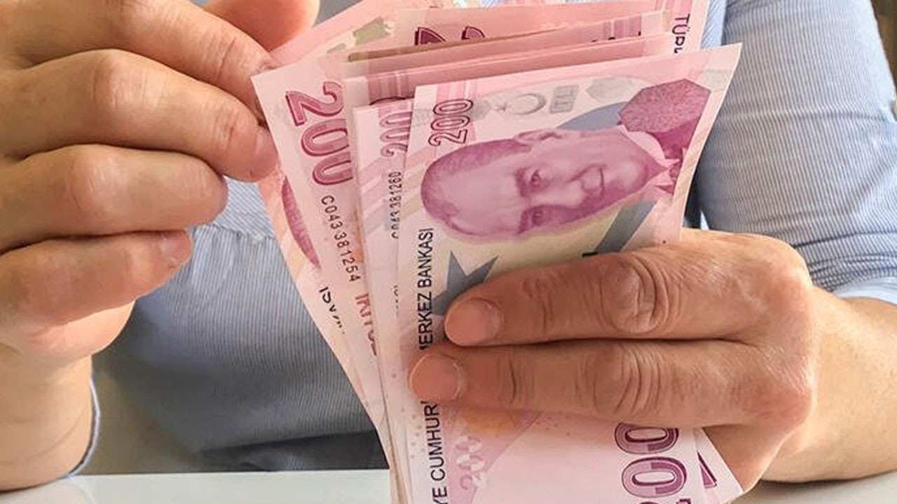 Yanlış maaş hesabı ombudsmandan döndü! 'Yeniden hesaplayın' dedi, binlerce lira fark aldı