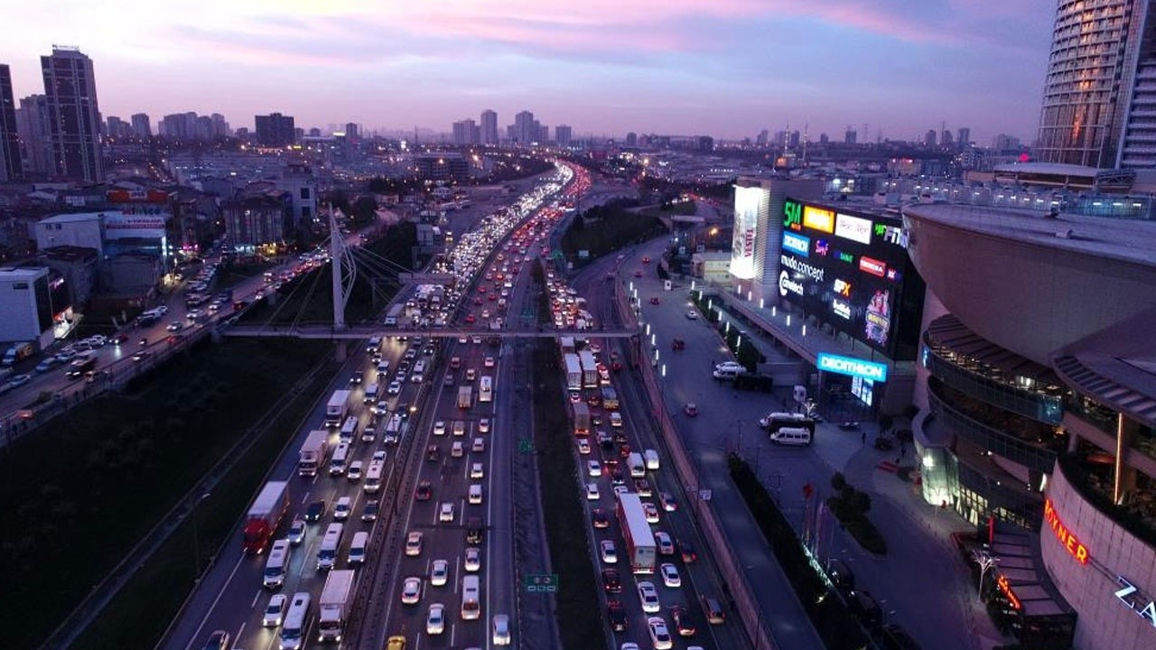 Dünya&#039;nın en yoğun trafiğine sahip 5. şehri İstanbul oldu