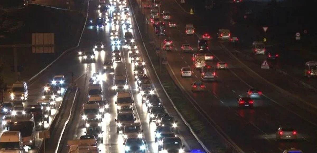 İstanbul yağmur trafiği: Yoğunluk artıyor
