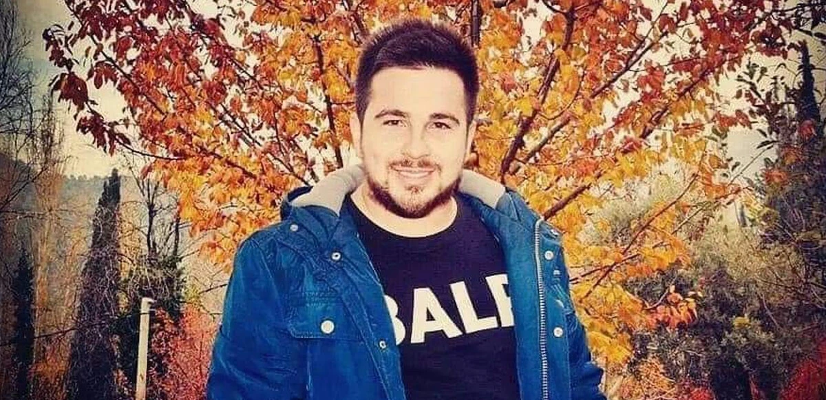 Koronayı atlatan genç 36 günlük hayat mücadelesi yitirdi