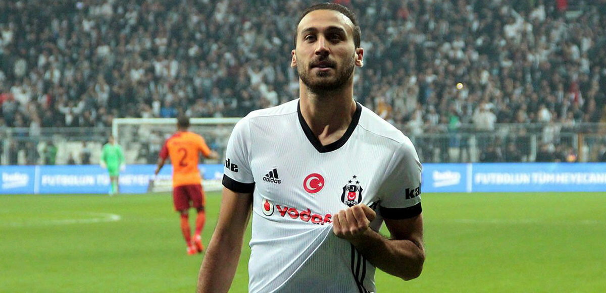 Cenk Tosun'un yeniden Beşiktaş'a dönmesi bekleniyor.