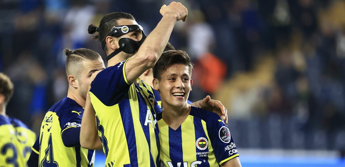 Fenerbahçe, Serdar Dursun'un golleriyle kazandı.