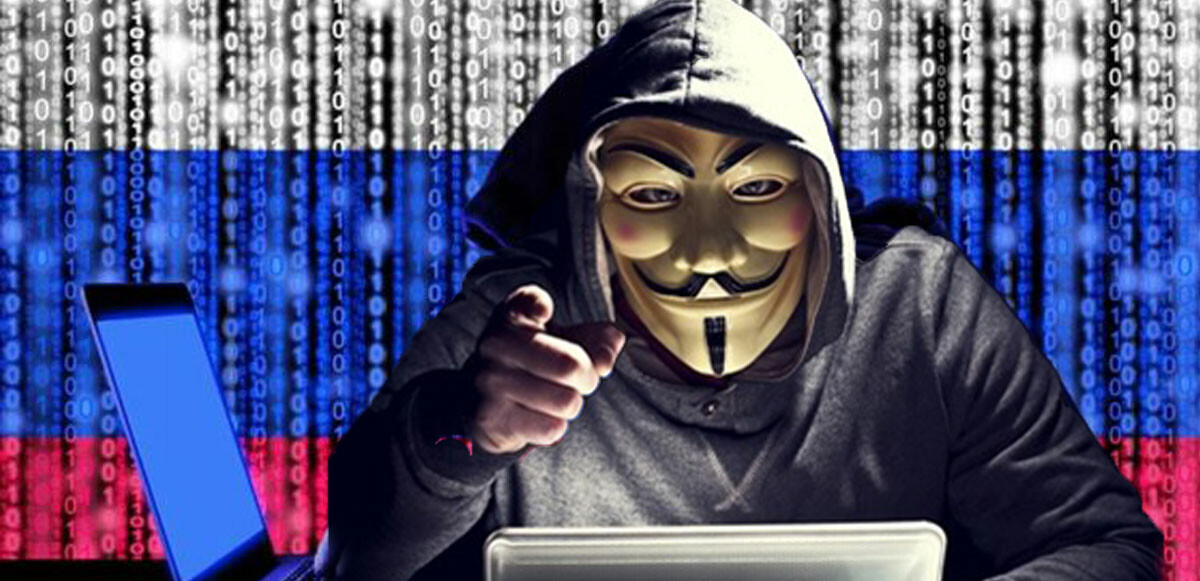Dünyanın en büyük hacker grubu da Rusya'ya savaş açtı.