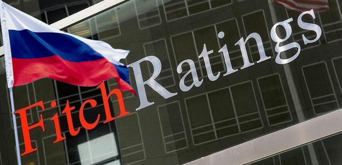 Yaptırımlarla beraber rublede sert değer kaybı yaşandığına dikkat çeken Fitch, Rus bankalarına yönelik yaptırımların daha da artacağını bildirdi.