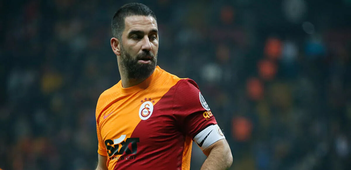 Arda Turan&#039;a Barcelona vizesi yok!