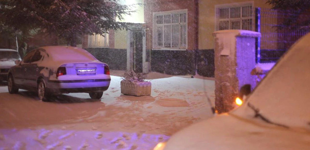 Yabancı uyruklu kişi, evinde bıçaklanarak öldürülmüş halde bulundu